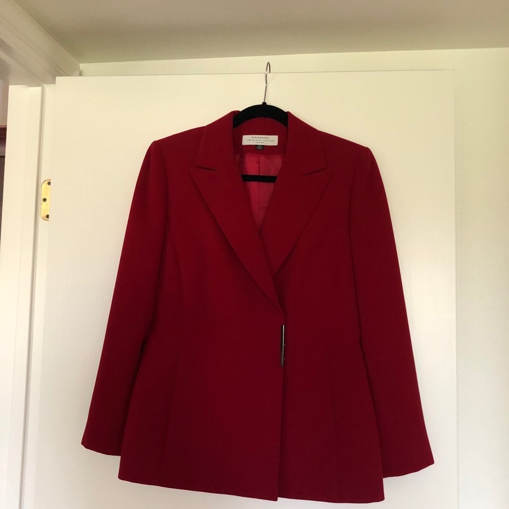 Tahari Pant Suit